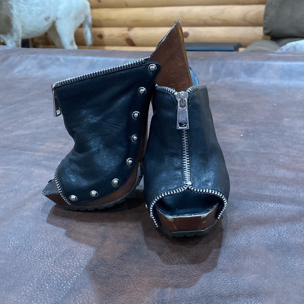 Jessica Simpson Mules/Clogs - Picture 2 of 6